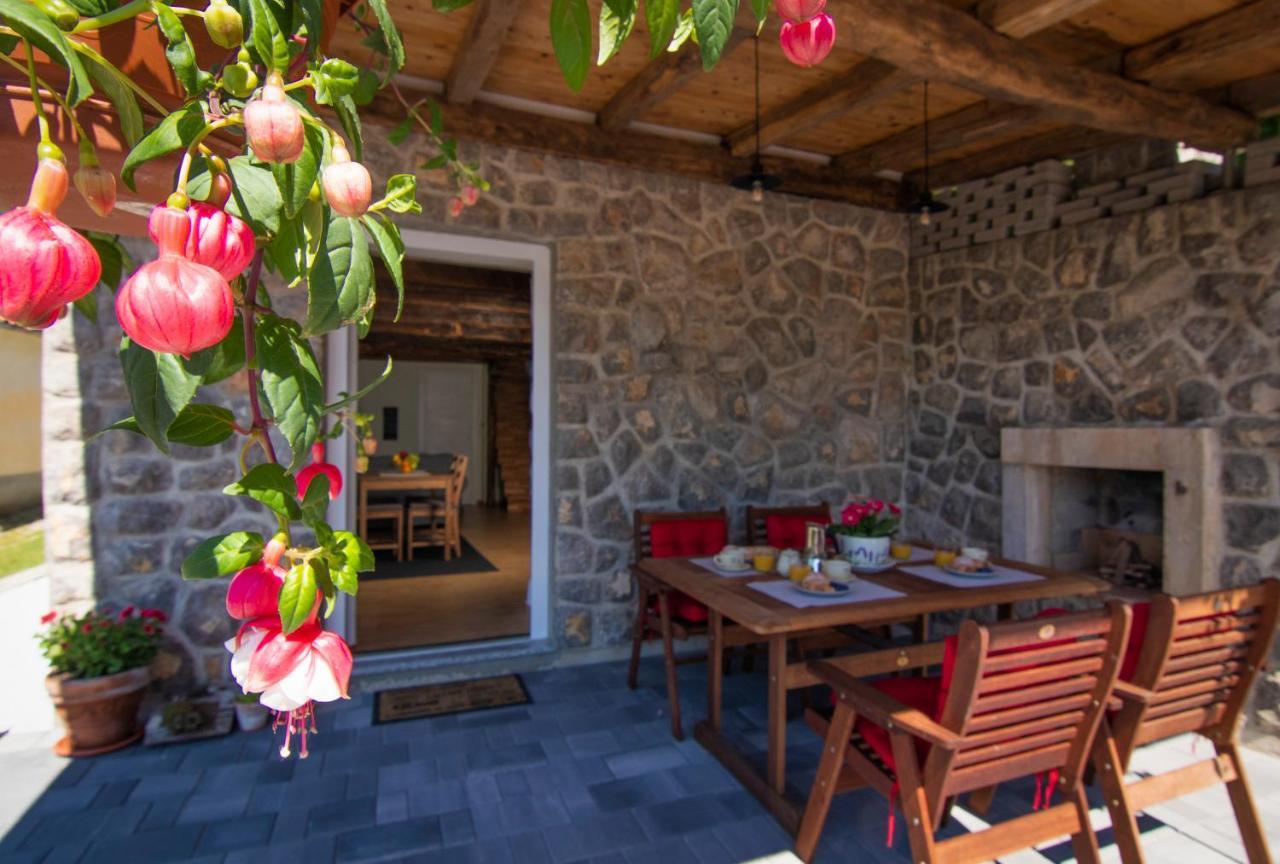 'villa Fani' With Jacuzzi *