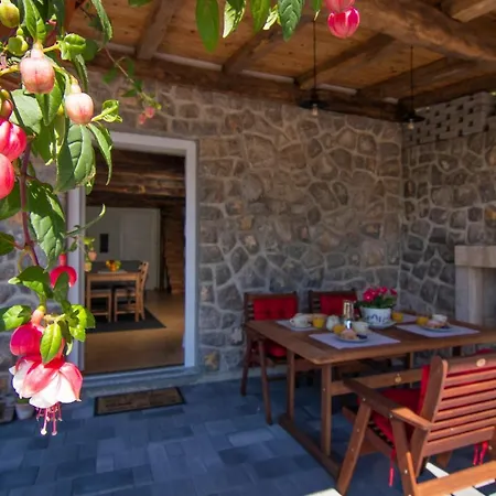 Guest House 'Villa Fani' Veprinac With Jacuzzi Exterior photo