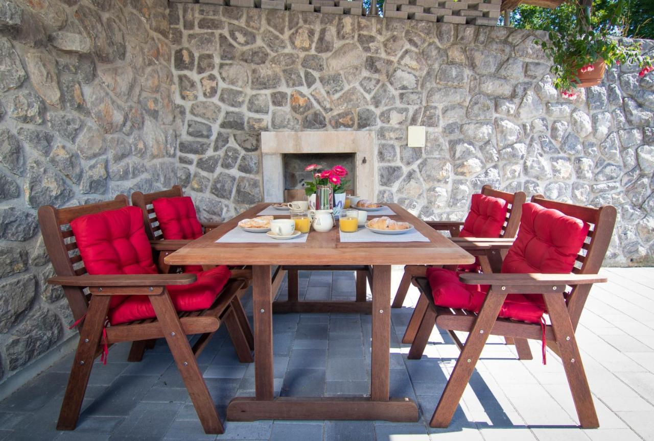 'villa Fani' Hébergement de vacances Veprinac